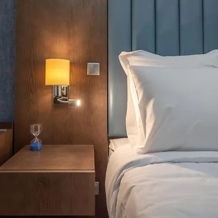 Seven Dreams בית הארחה